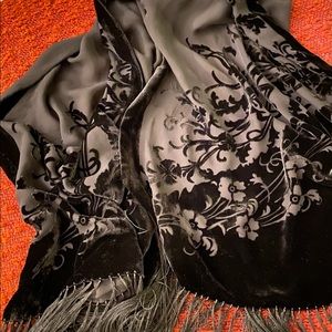 SOLD Oscar De La Renta Wrap/Shawl